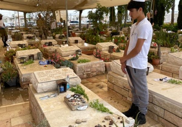 אבנים עם לב אדם