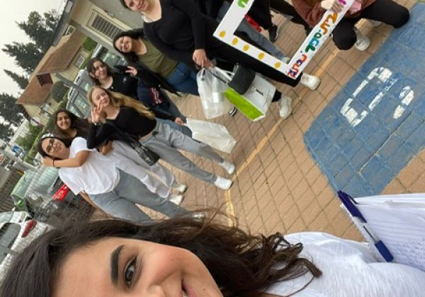 מועצת התלמידים מפיצים את האור