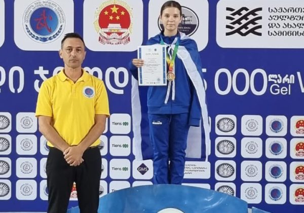 הישג מדהים לתלמידה שכבה ז' וכבוד לאורט בוים